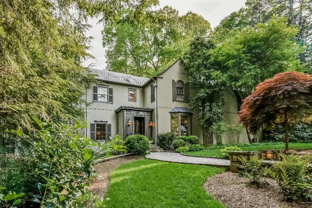 4 bedroom, 4,943 sq ft single family residence sold at 380 Argonne Drive, Atlanta, GA 30305