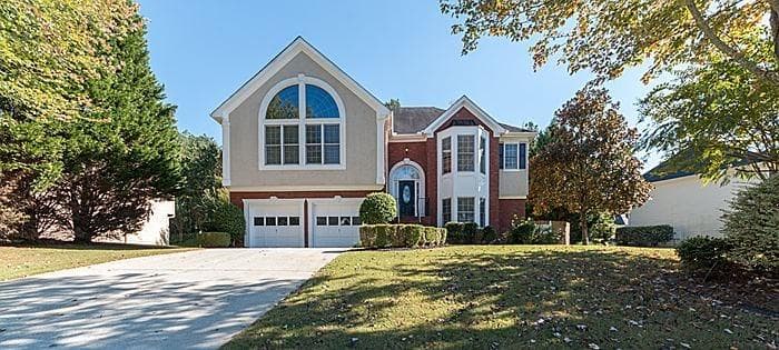 4 bedroom, 2,738 sq ft single family residence sold at 1048 Hawk Creek Trail, Lawrenceville, GA 30043