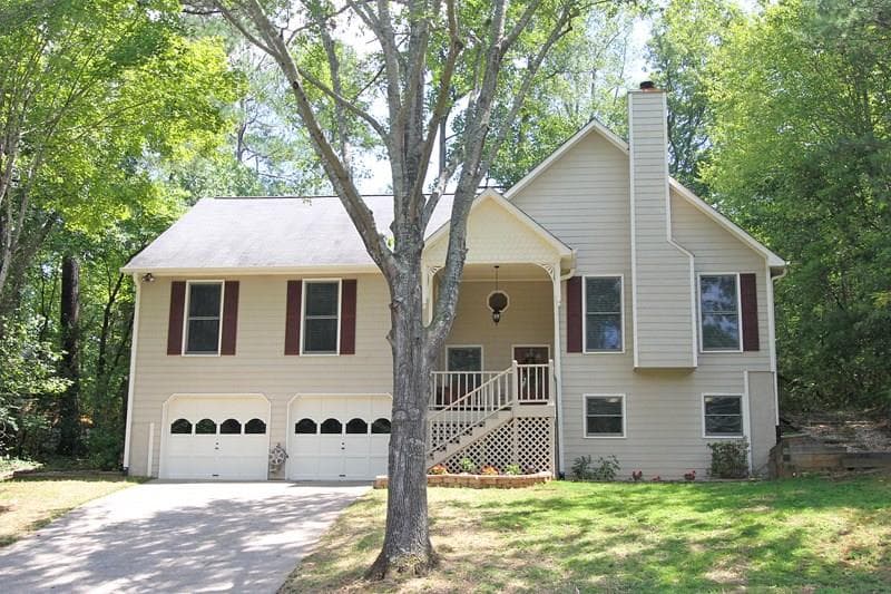 4 bedroom, 2,549 sq ft single family residence sold at 1453 Hembree Station Drive, Marietta, GA 30062