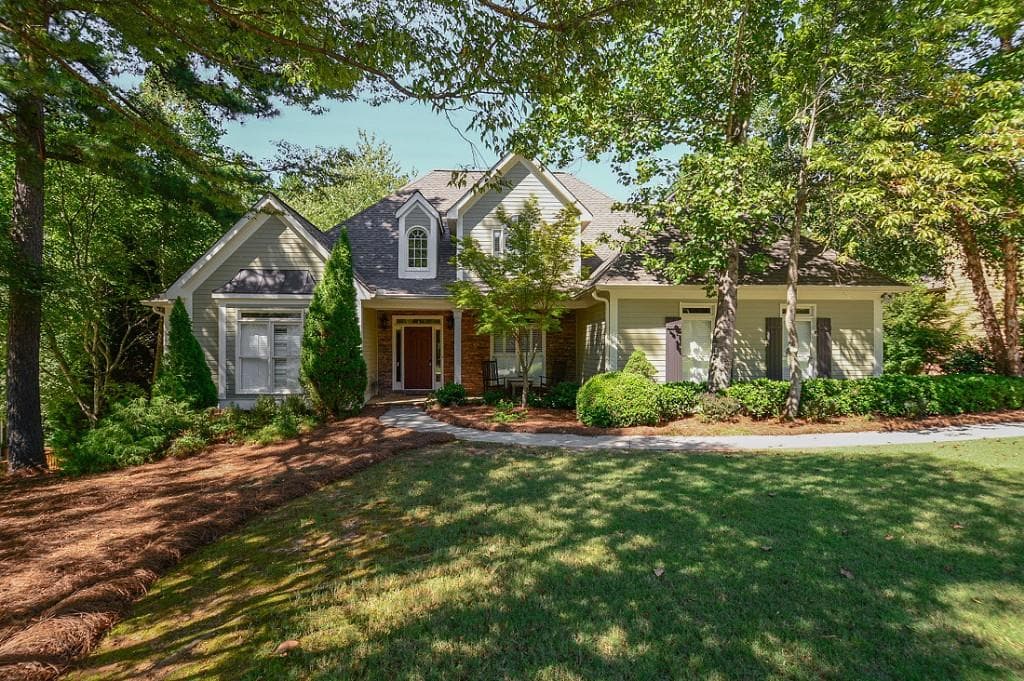 5 bedroom single family residence sold at 734 Whisper Wind Court, Woodstock, GA 30189