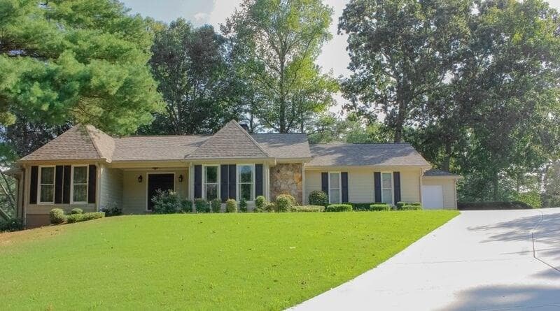 845 Saddle Hill Road, Roswell, GA 30075 — most recent listing photo