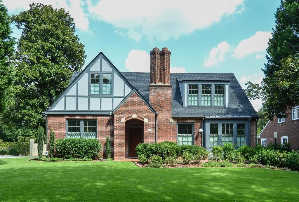 4 bedroom, 3,077 sq ft single family residence sold at 425 Ridgecrest Road, Atlanta, GA 30307