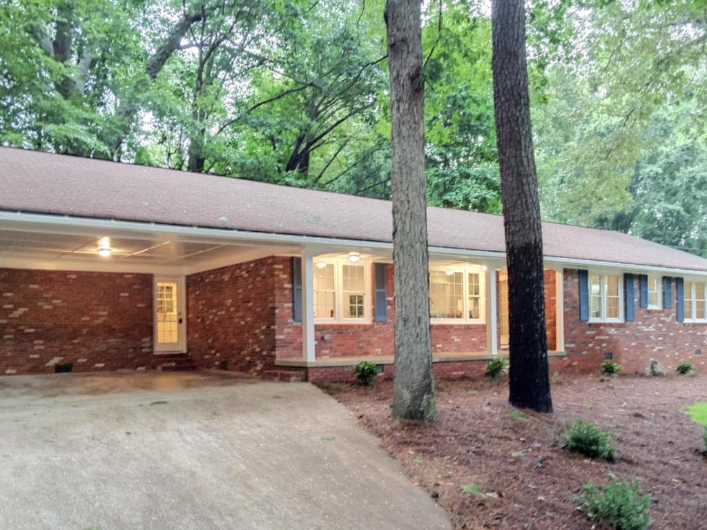 3 bedroom, 1,671 sq ft single family residence sold at 3136 King Arthur Court, Atlanta, GA 30345