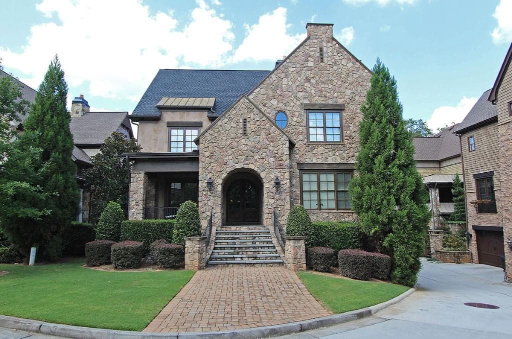 2105 Cooper Lake Drive, Smyrna, GA 30080 — most recent listing photo