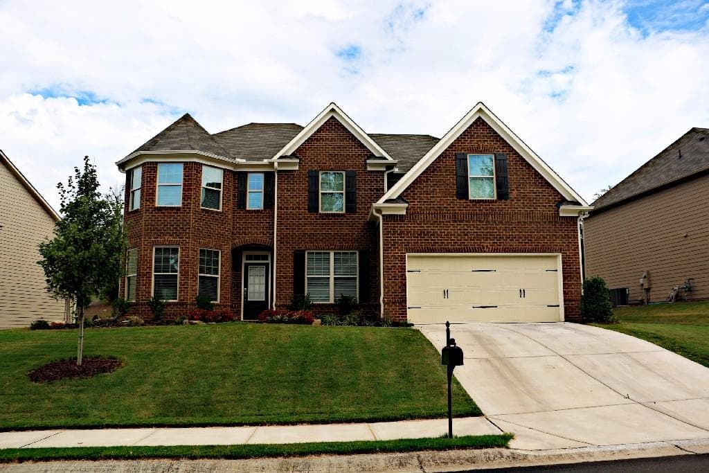 5 bedroom, 3,459 sq ft single family residence sold at 6020 Falling View Lane, Cumming, GA 30040