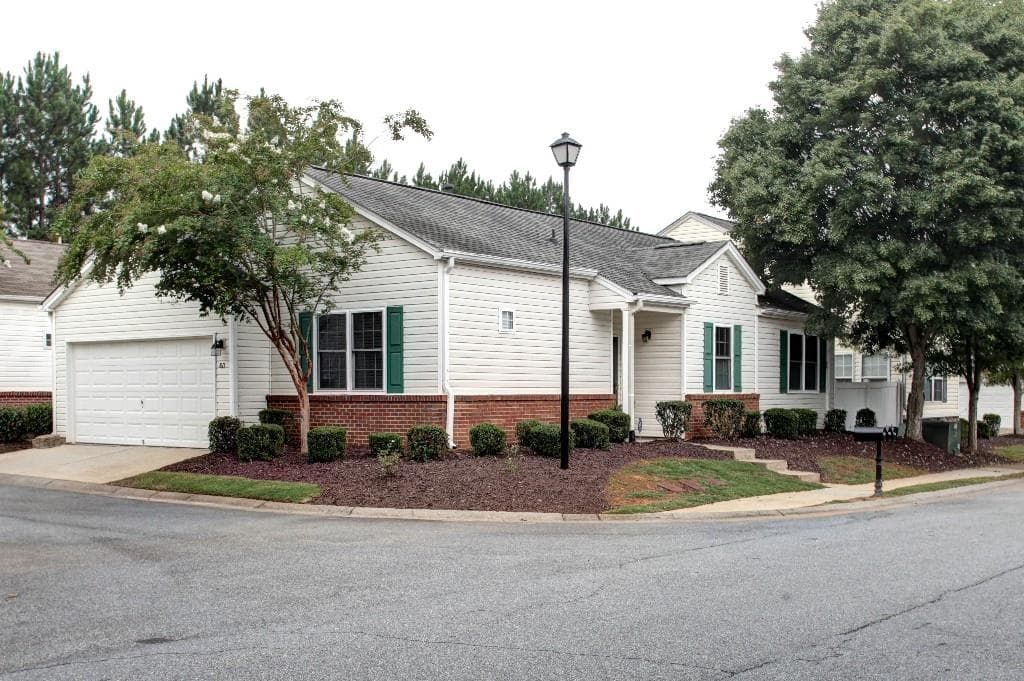 811 Windcroft Circle, Acworth, GA 30101 — most recent listing photo