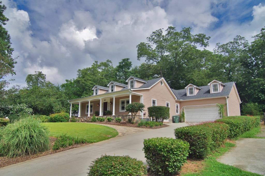 3 bedroom, 3,174 sq ft single family residence sold at 352 S Howard Street, Atlanta, GA 30317
