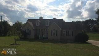3 bedroom single family residence sold at 305 maplewood Drive, Locust Grove, GA 30248