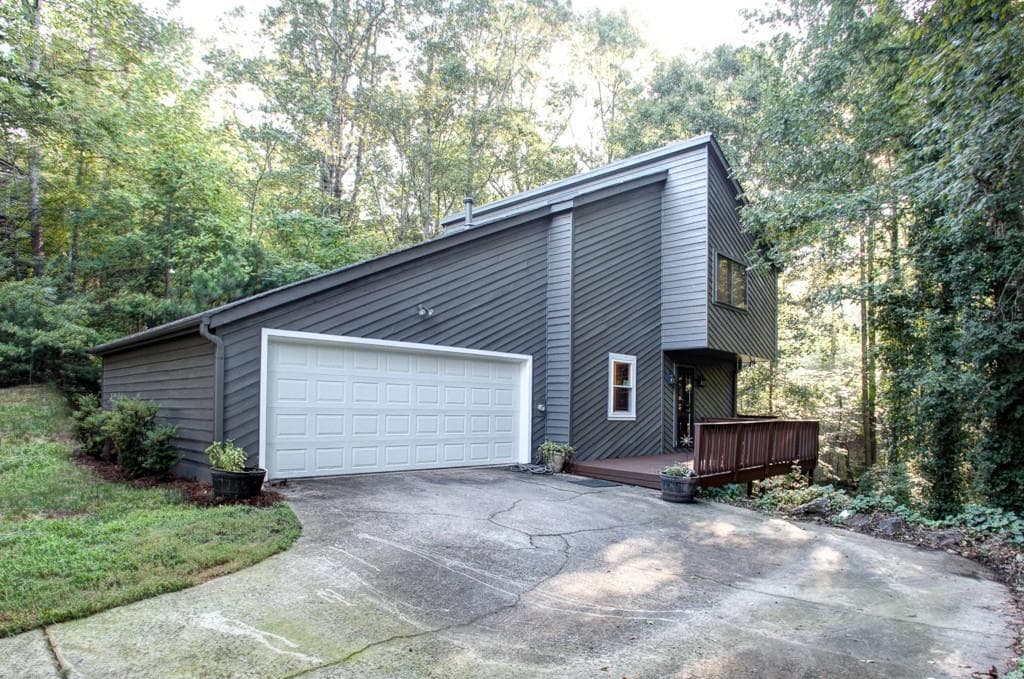 4 bedroom, 1,928 sq ft single family residence sold at 4022 Hampton Court, Marietta, GA 30062