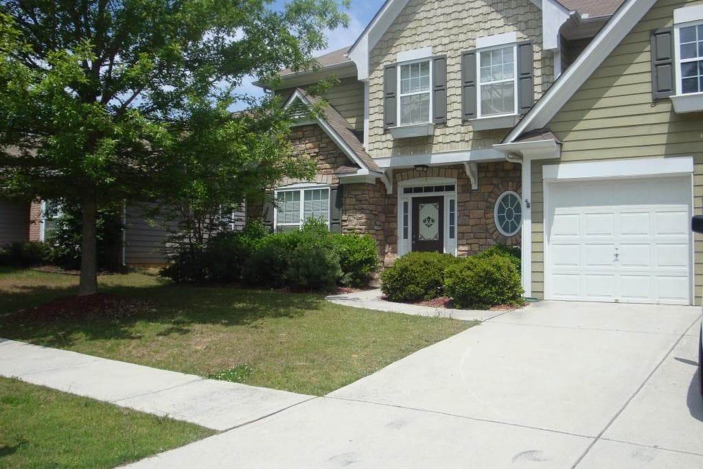3010 Cooper Woods Drive, Loganville, GA 30052 — most recent listing photo