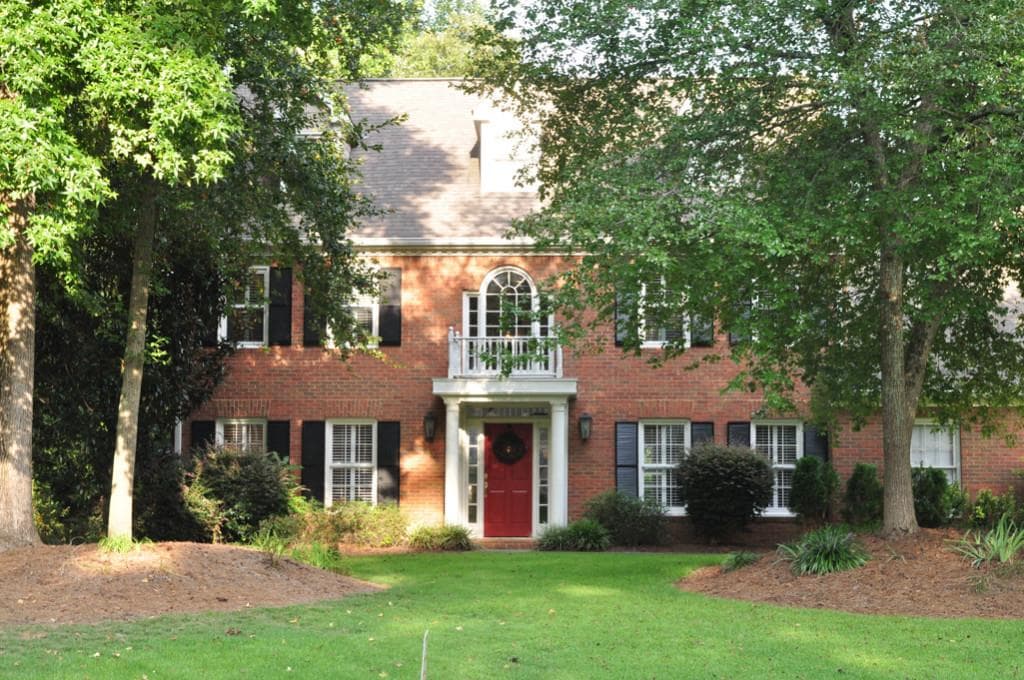 4 bedroom, 3,067 sq ft single family residence sold at 2866 Interlaken Drive, Marietta, GA 30062
