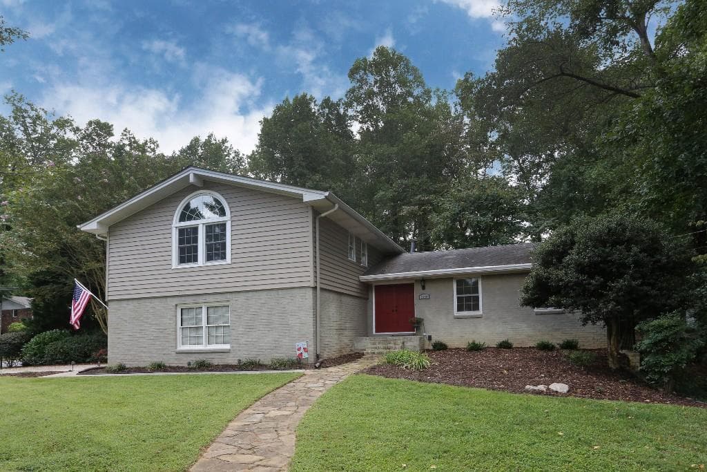 2139 Front Royal Court, Dunwoody, GA 30338 — most recent listing photo