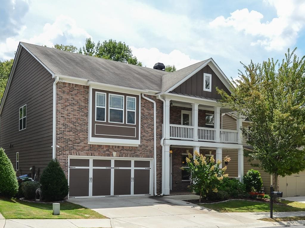 5 bedroom, 3,142 sq ft single family residence sold at 2051 Village Crest Drive, Atlanta, GA 30318