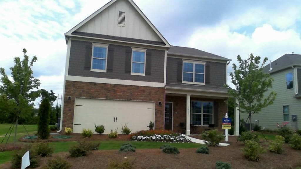 6385 Pine Bluff Drive, Cumming, GA 30040 — most recent listing photo