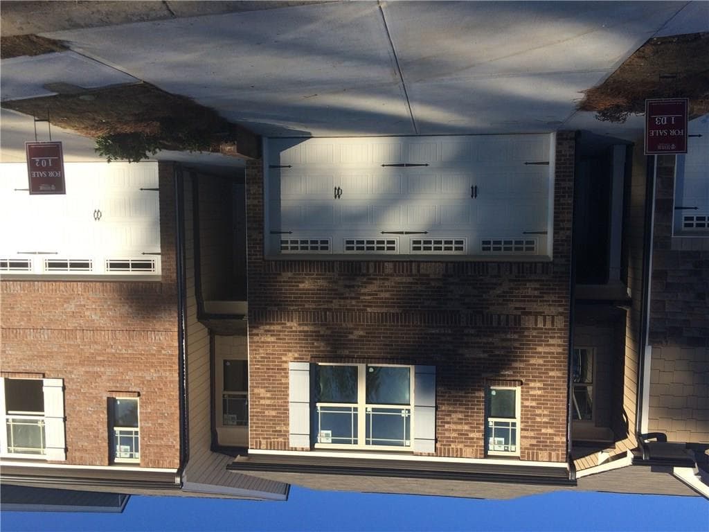 3 bedroom, 1,750 sq ft townhouse sold at 158 Townview Drive 103, Woodstock, GA 30189