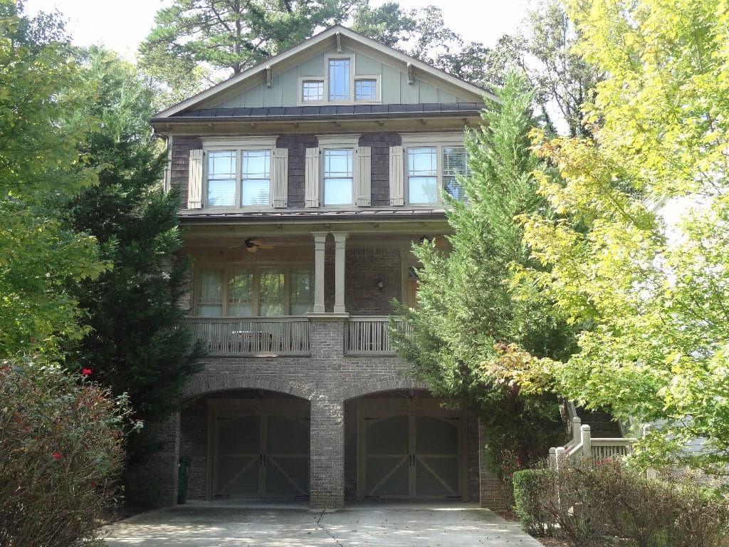 1075 Mendell Circle, Brookhaven, GA 30319 — most recent listing photo