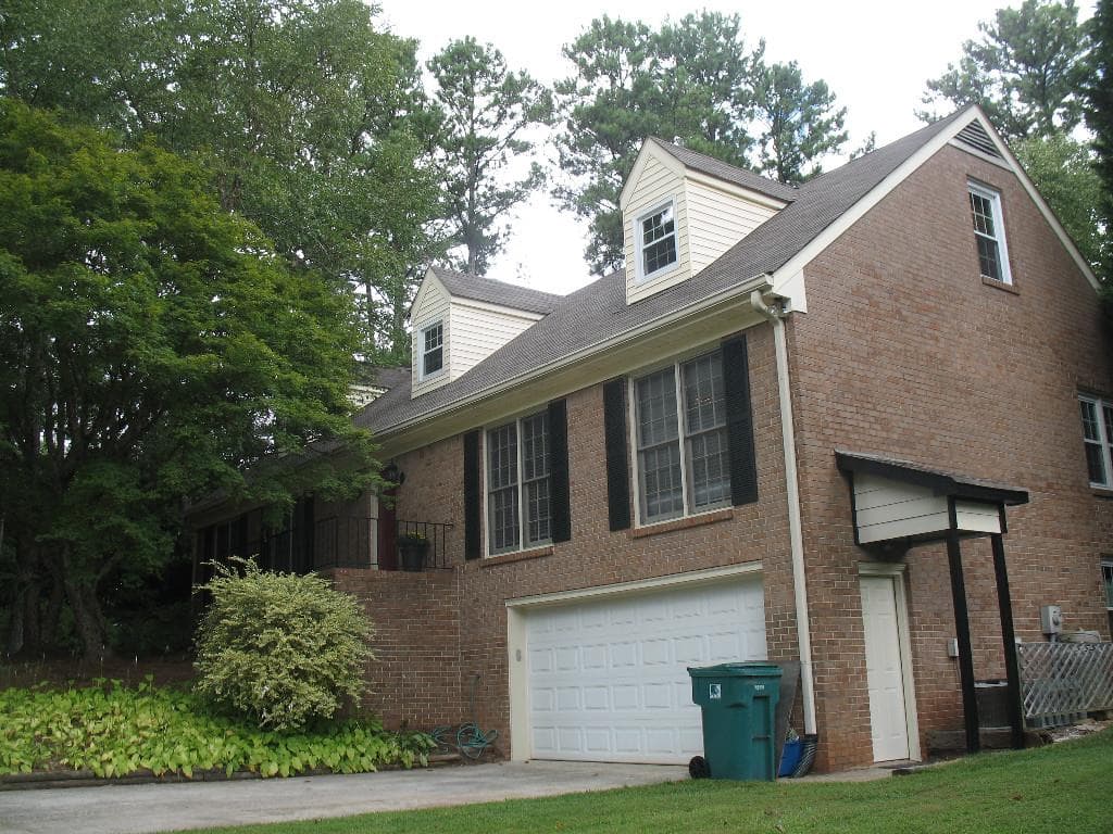 1375 SE Mosswood Lane, Smyrna, GA 30082 — most recent listing photo