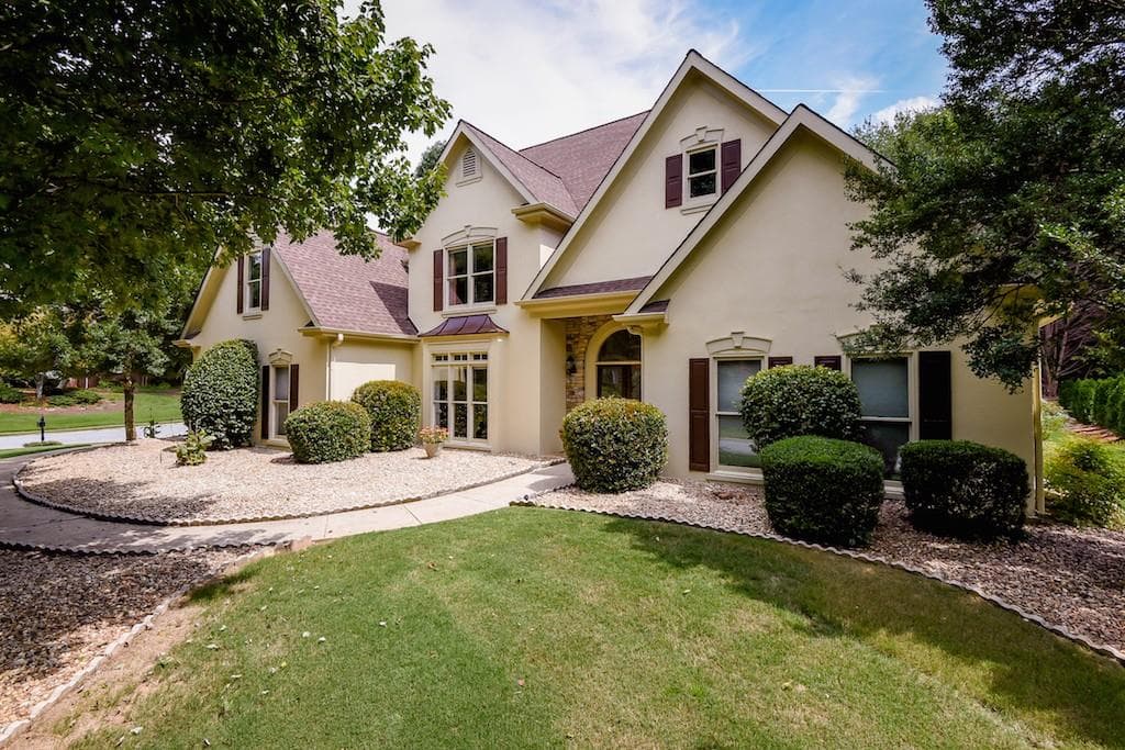 4 bedroom, 4,110 sq ft single family residence sold at 3664 Brisbane Drive, Marietta, GA 30062