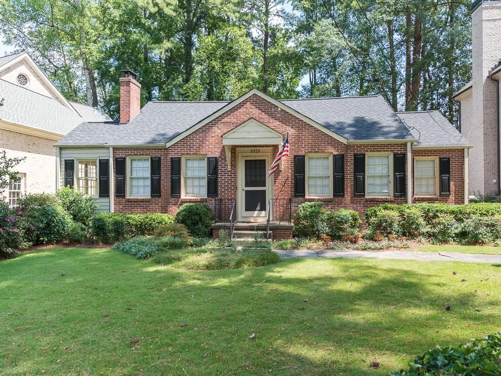 3 bedroom, 1,556 sq ft single family residence sold at 3325 Mathieson Drive, Atlanta, GA 30305