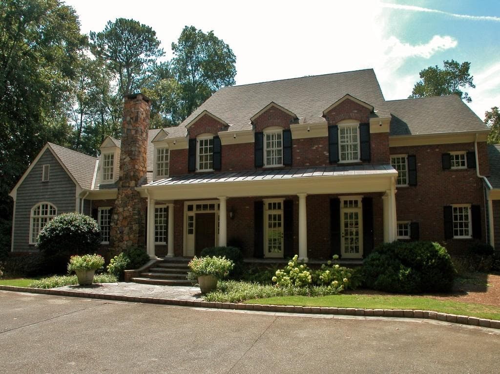 6 bedroom, 7,133 sq ft single family residence sold at 4460 Jett Road, Atlanta, GA 30327