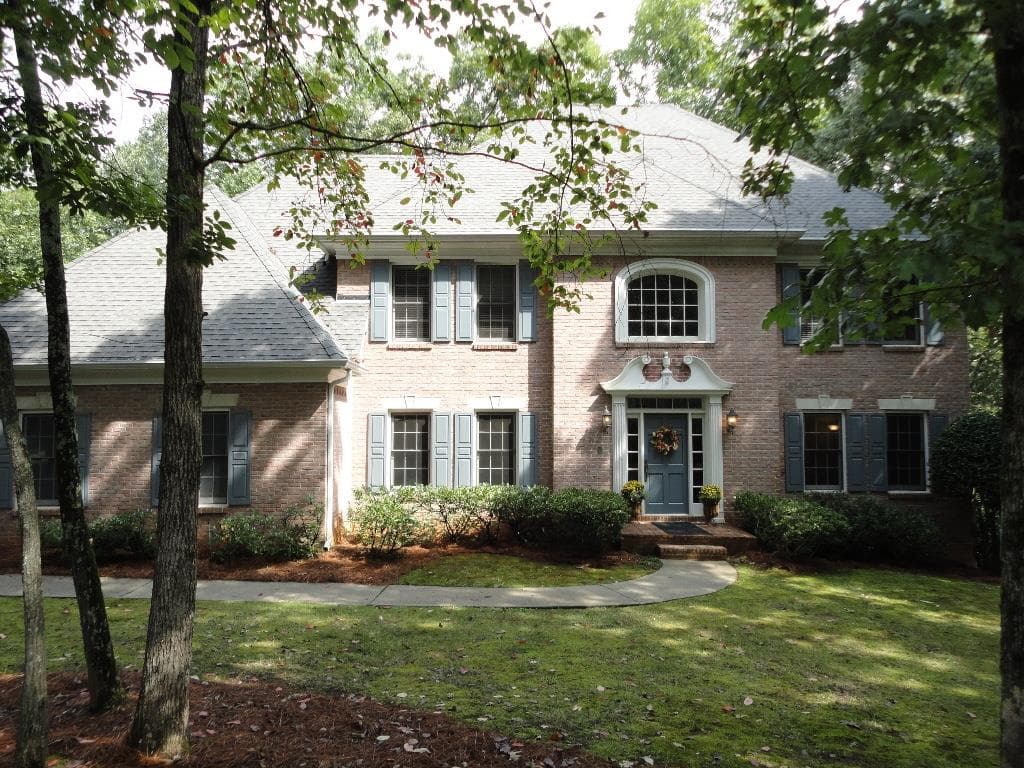 9055 Bluffview Trace, Roswell, GA 30076 — most recent listing photo