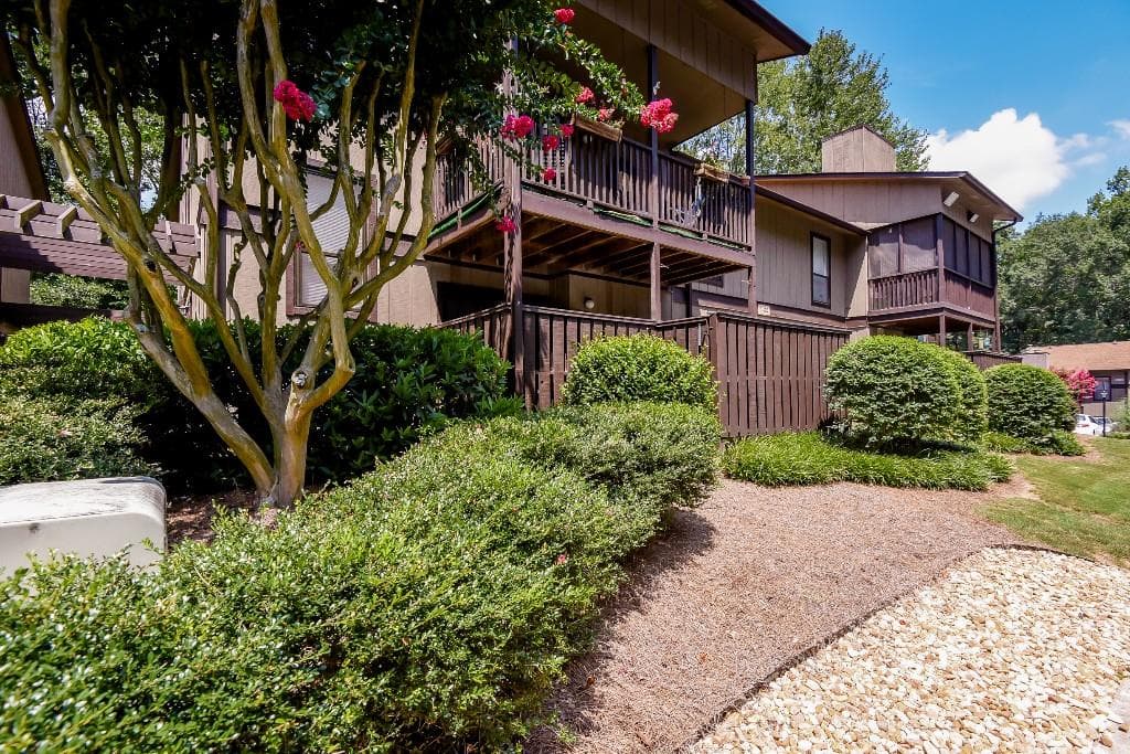 403 River Run Drive, Sandy Springs, GA 30350 — most recent listing photo