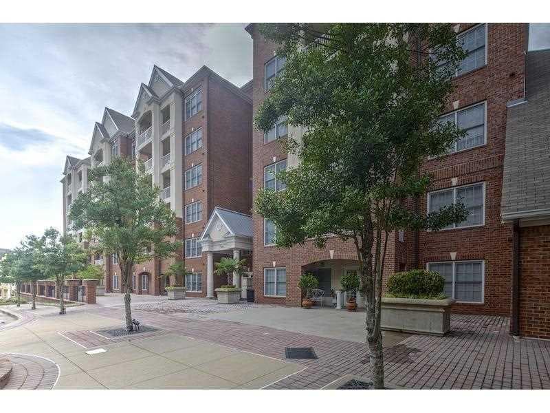 2 bedroom condominium sold at 211 Colonial Homes Drive 2203, Atlanta, GA 30309