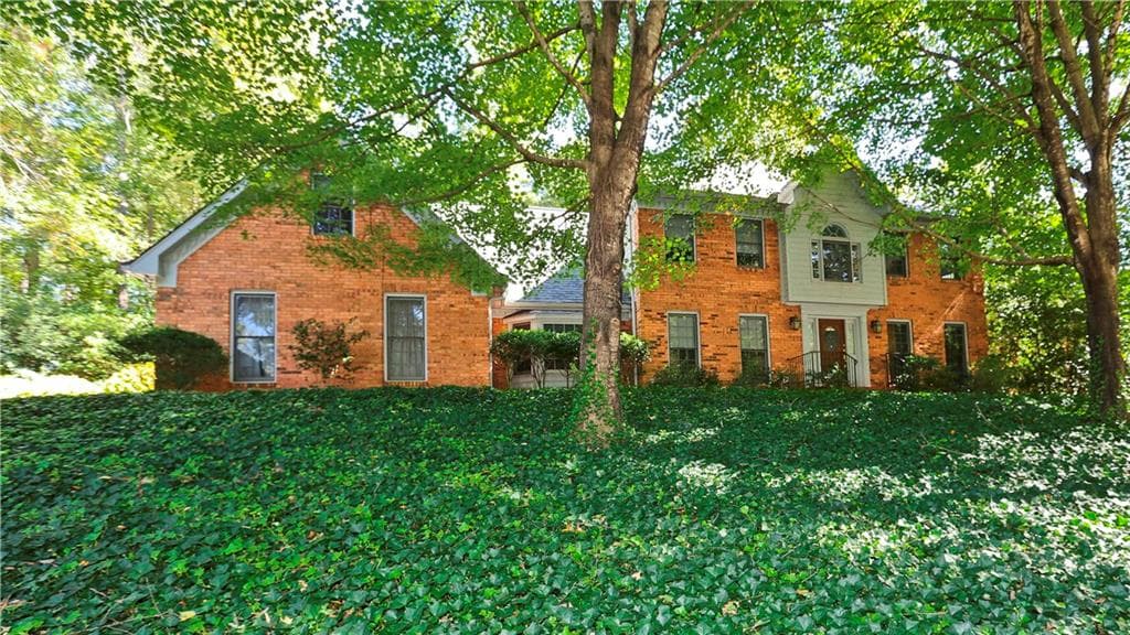 345 Saddlebrook Drive, Roswell, GA 30075 — most recent listing photo