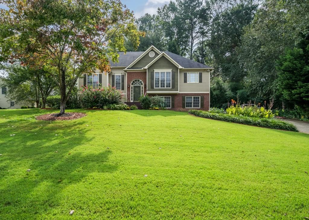 3 bedroom, 1,530 sq ft single family residence sold at 145 Winter Park Lane, Powder Springs, GA 30127
