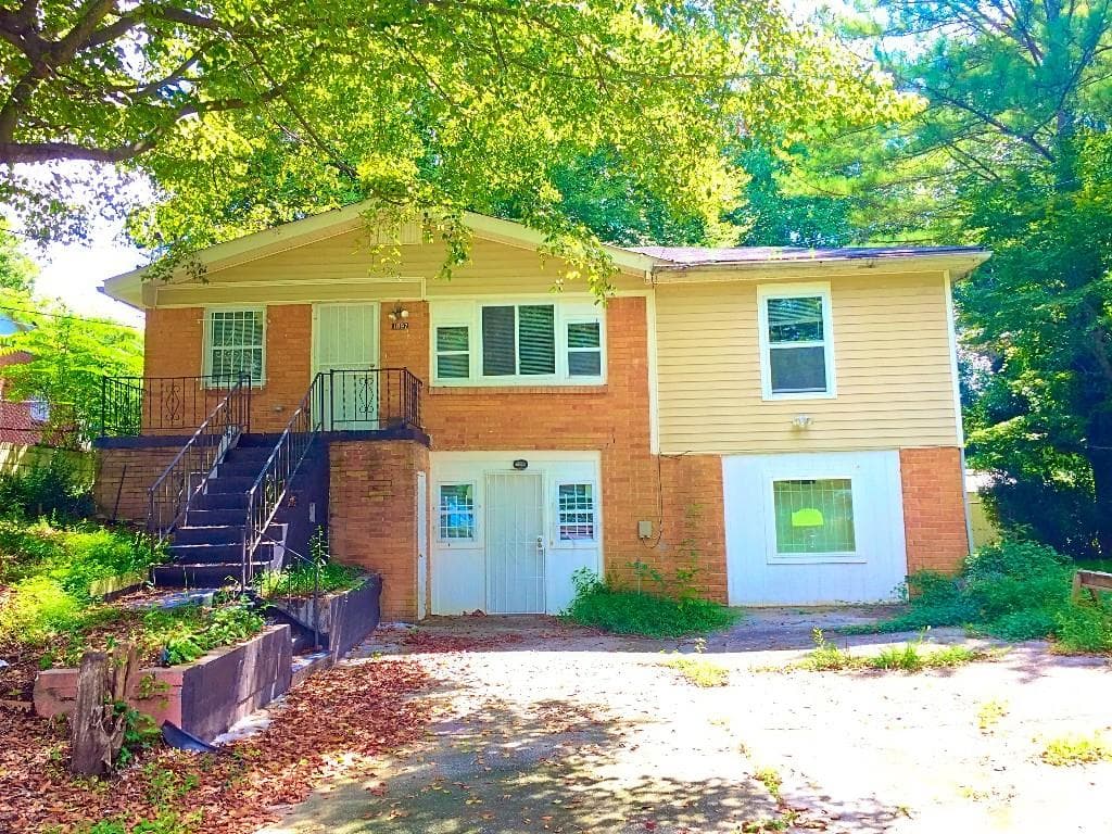 5 bedroom, 1,380 sq ft single family residence sold at 1892 Calloway Drive, Atlanta, GA 30314