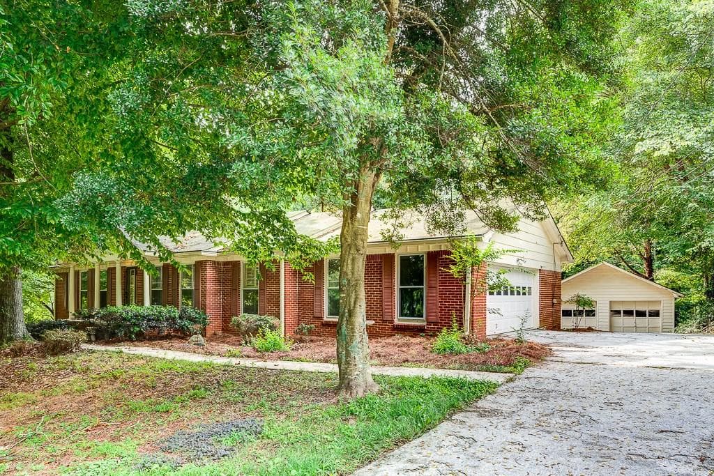 4669 Dunwoody Club Drive, Dunwoody, GA 30350 — most recent listing photo