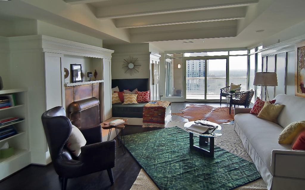 2881 Peachtree Road 2105, Atlanta, GA 30305 — most recent listing photo