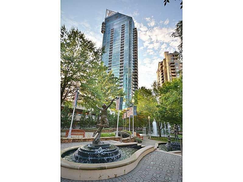 2 bedroom, 1,508 sq ft condominium sold at 3338 Peachtree Road 1109, Atlanta, GA 30326