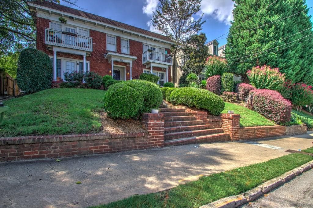 2 bedroom, 1,045 sq ft condominium sold at 706 Charles Allen Drive 7, Atlanta, GA 30308