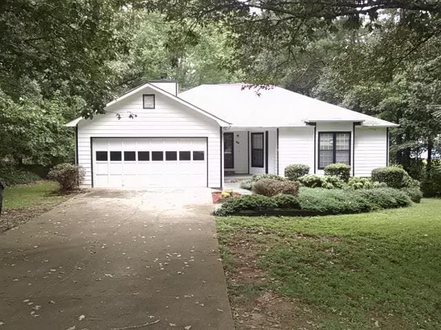 3 bedroom, 1,407 sq ft single family residence sold at 190 Helen Lane, Stockbridge, GA 30281