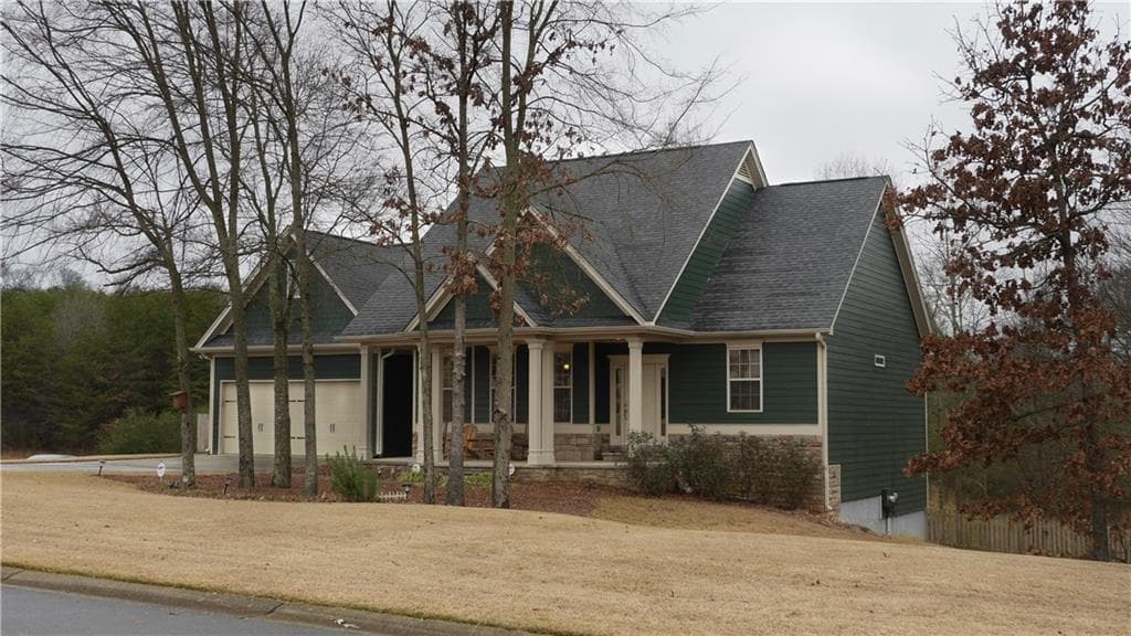 4 bedroom, 2,229 sq ft single family residence sold at 130 Riverboat Drive, Adairsville, GA 30103