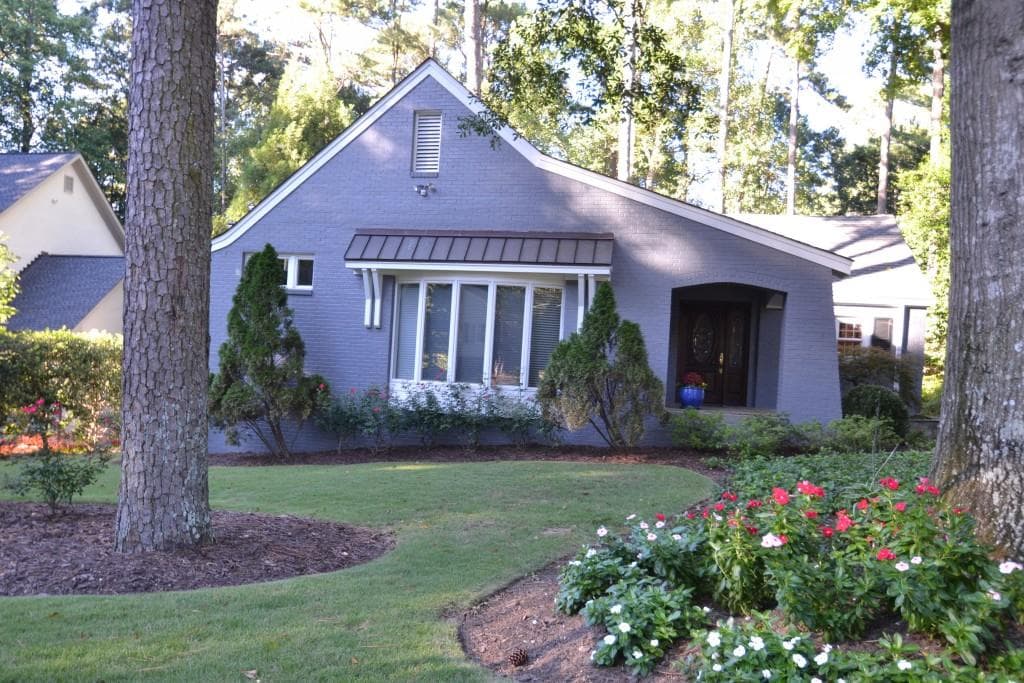 3 bedroom, 2,096 sq ft single family residence sold at 684 Timm Valley Road, Atlanta, GA 30305