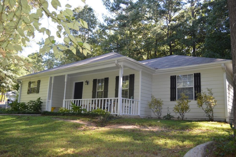 4846 Oakwood Court, Loganville, GA 30052 — most recent listing photo
