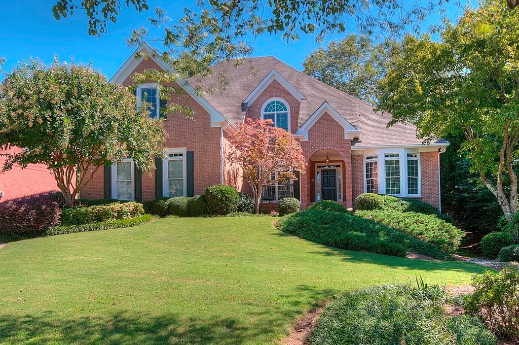 4 bedroom, 4,415 sq ft single family residence sold at 315 Nesbit Downs Court, Atlanta, GA 30350