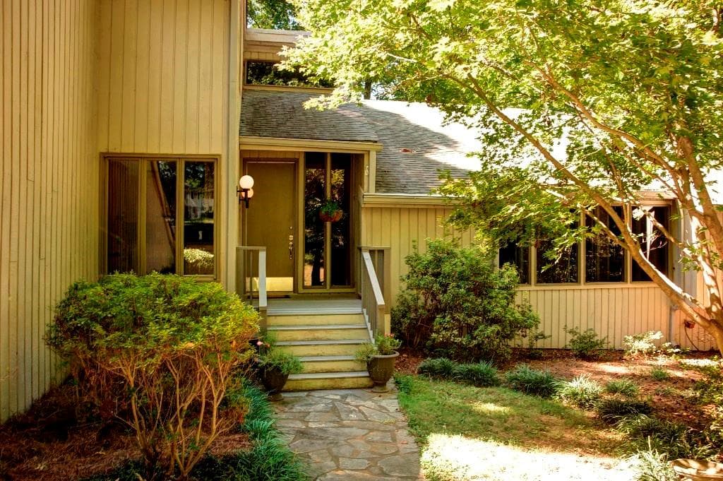 1611 Club View Court, Kennesaw, GA 30144 — most recent listing photo