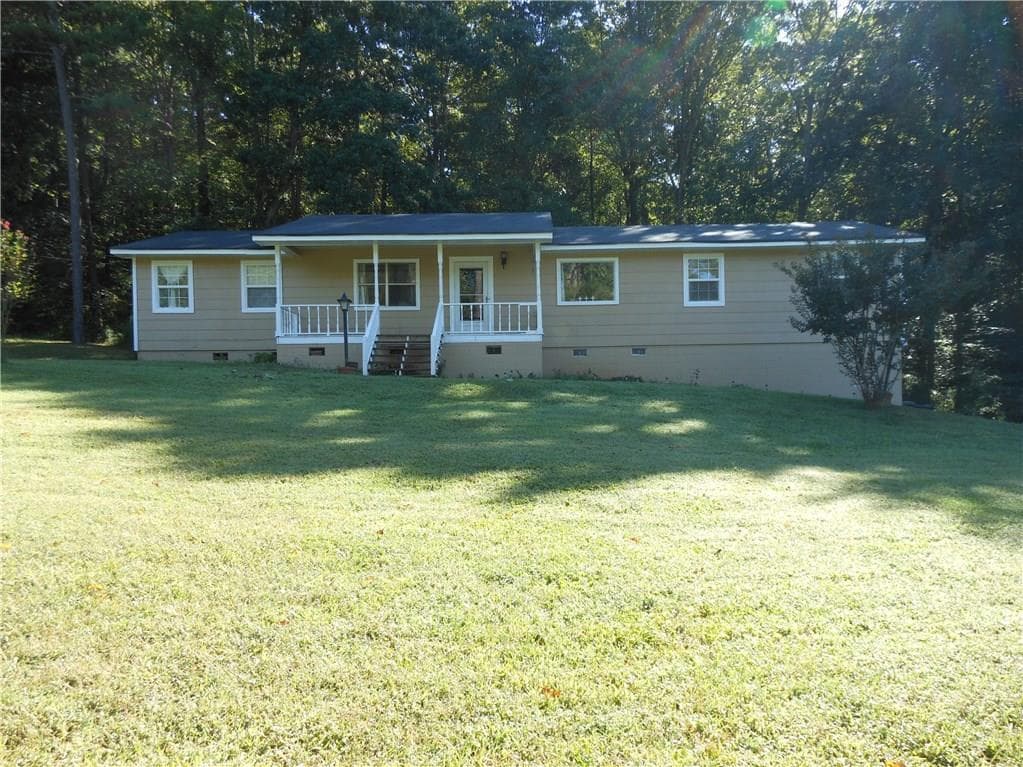 4 bedroom, 1,632 sq ft single family residence sold at 5531 HAWKINS Road, Gillsville, GA 30543