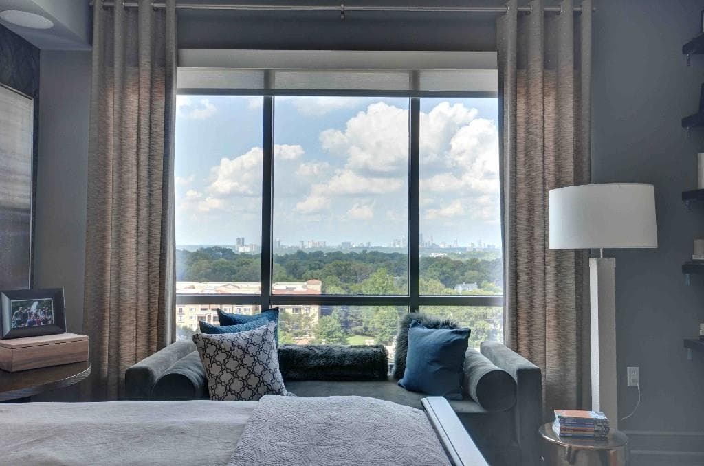 2 bedroom, 1,329 sq ft condominium sold at 222 12th Street 1708, Atlanta, GA 30309