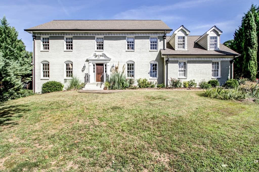 120 Marsh Glen Point, Atlanta, GA 30328 — most recent listing photo