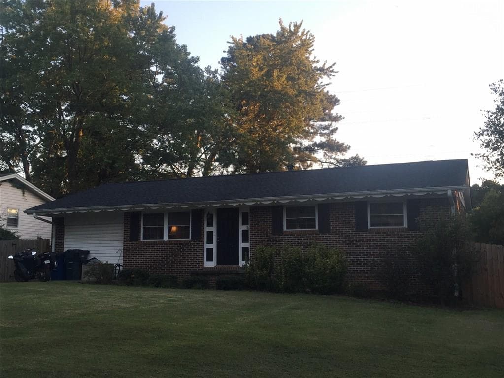 1927 Twelve Oaks Circle, Kennesaw, GA 30144 — most recent listing photo