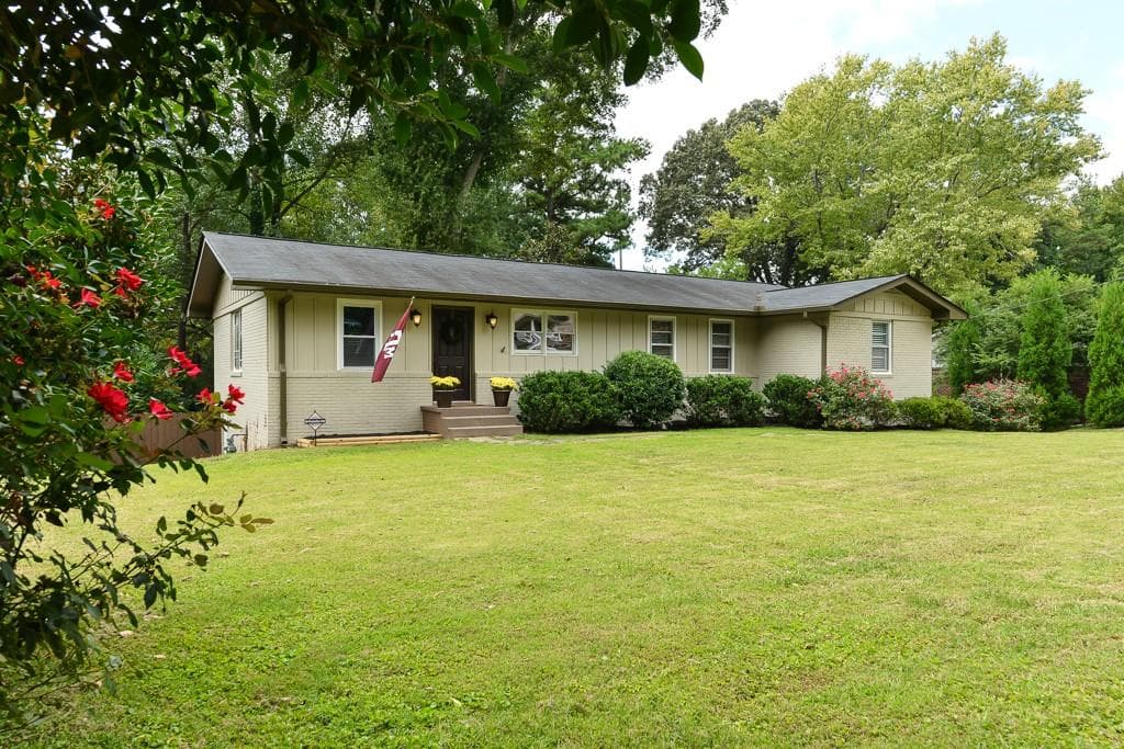 1154 Oakdale Drive, Smyrna, GA 30080 — most recent listing photo