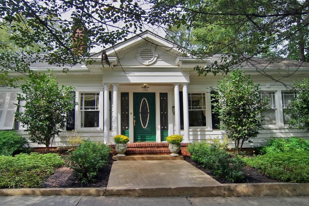 3 bedroom, 2,174 sq ft single family residence sold at 1102 Saint Louis Place, Atlanta, GA 30306