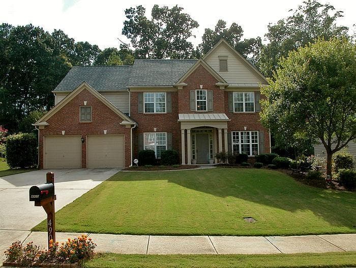 4900 Glen Level Drive, Sugar Hill, GA 30518 — most recent listing photo