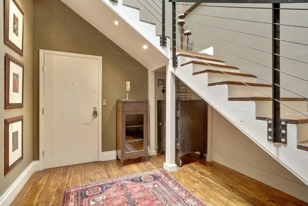 2 bedroom, 1,628 sq ft condominium sold at 342 Marietta Street 8, Atlanta, GA 30313