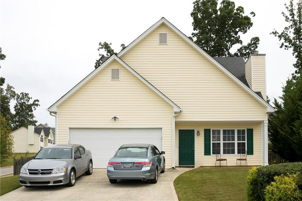 3 bedroom, 1,746 sq ft single family residence sold at 176 St. Ann Circle, Dallas, GA 30157
