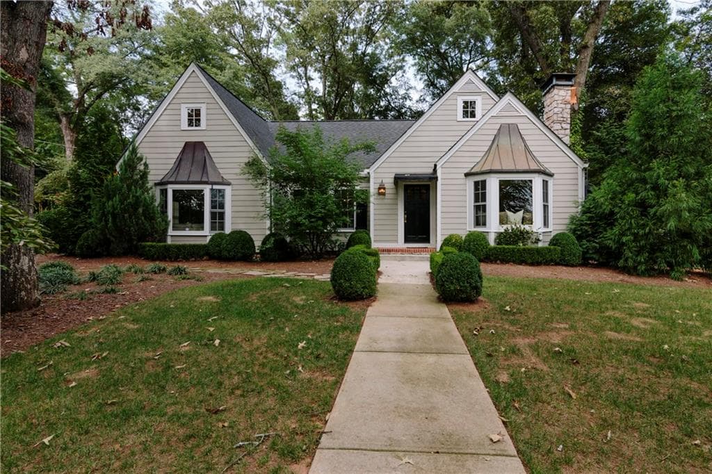 4 bedroom, 2,821 sq ft single family residence sold at 2410 Alston Drive, Atlanta, GA 30317